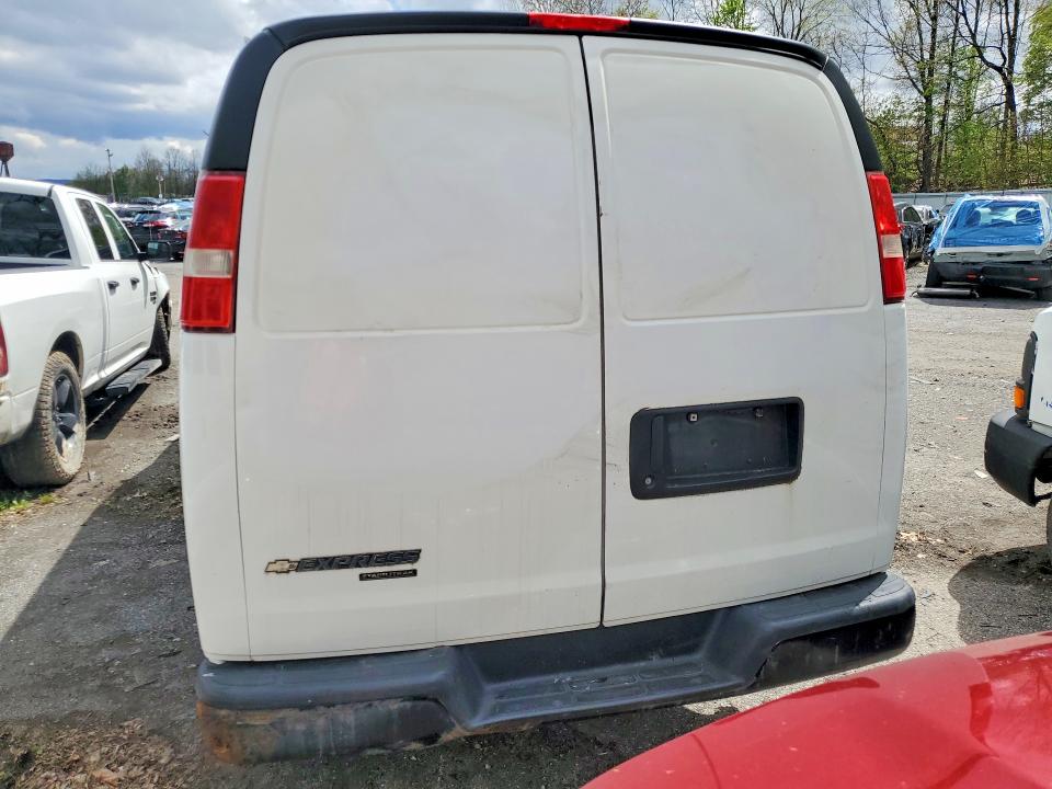 Продаж на аукціоні авто 2016 Chev Express G2500, vin: 1GCWGAFF5G1215627, номер лоту: 52254286