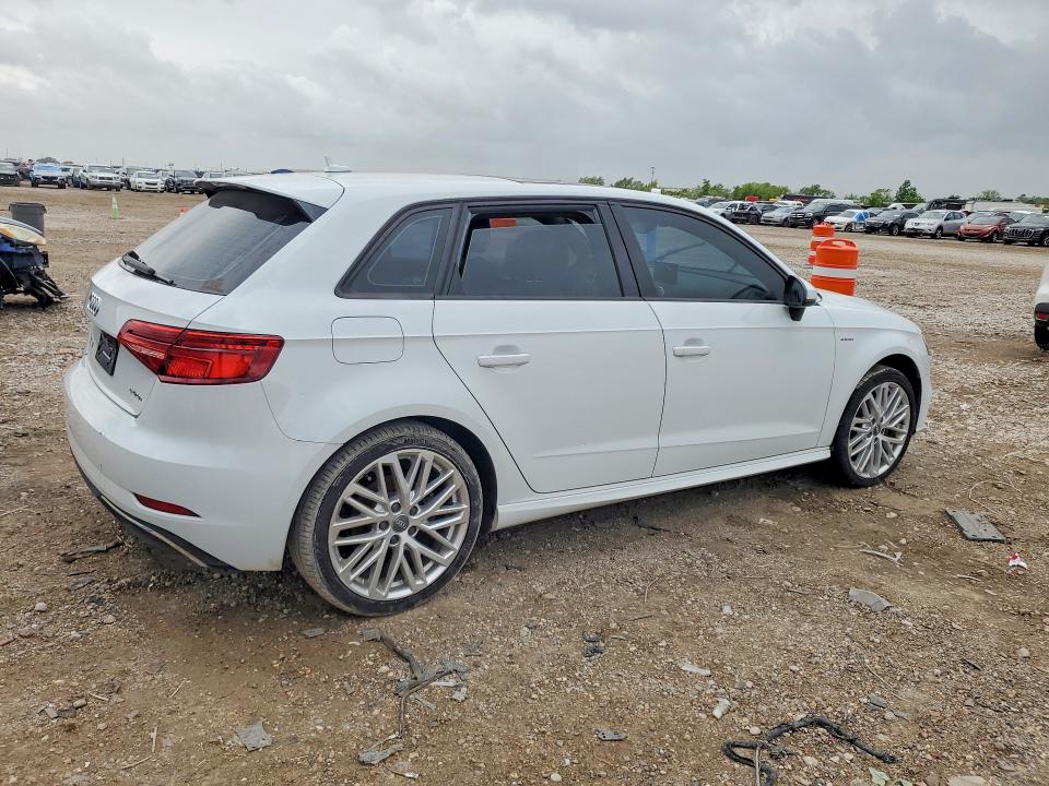 Aukcja sprzedaży 2018 Audi A3, vin: WAUUPBFF2JA154853, numer aukcji: 49511726