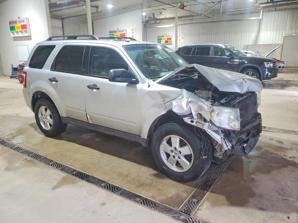 50676426 :رقم المزاد ، 1FMCU0D72AKC29239 vin ، 2010 Ford Escape مزاد بيع