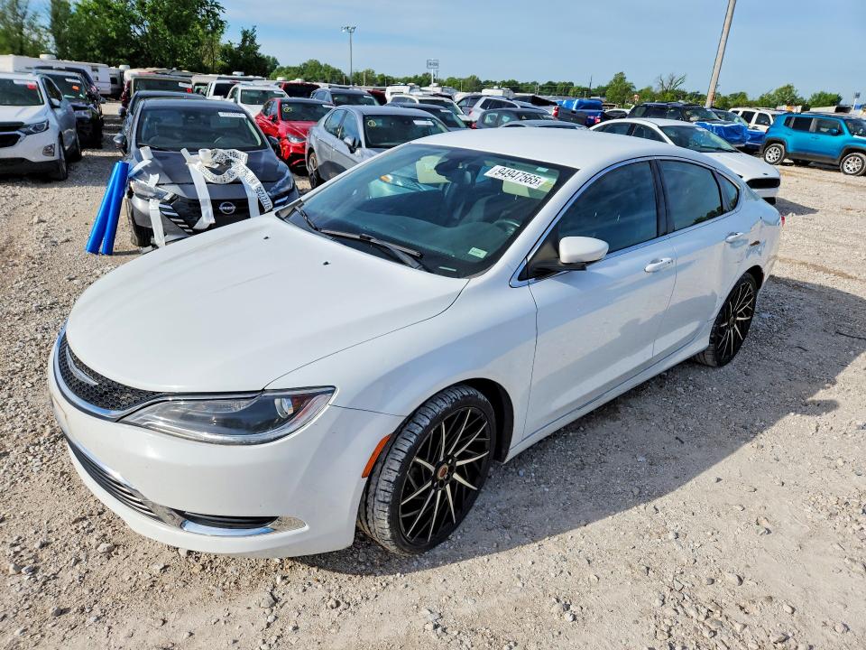 Продаж на аукціоні авто 2015 Chrysler 200, vin: 1C3CCCAB9FN720838, номер лоту: 94947565