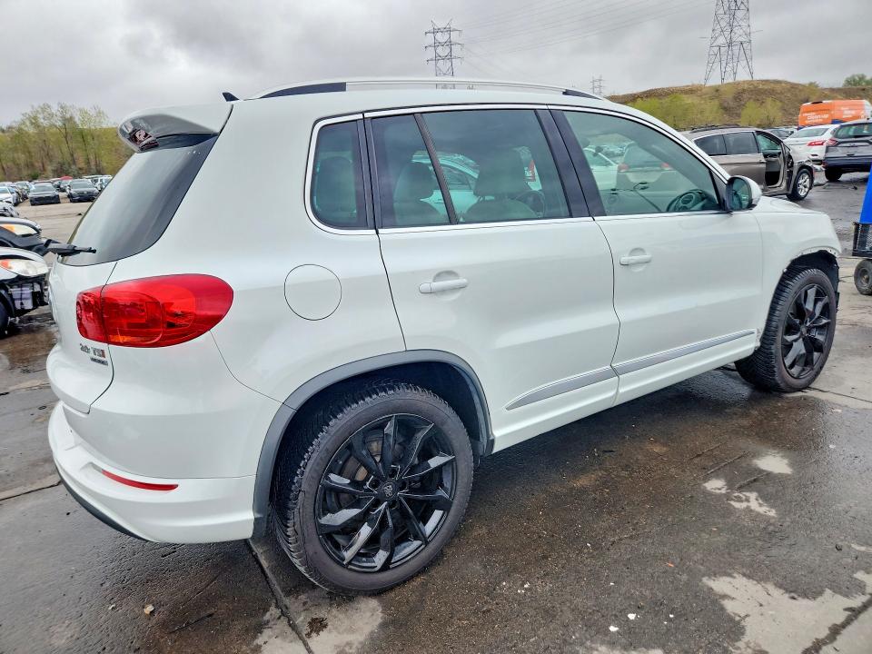 50912196 :رقم المزاد ، WVGBV7AX2FW599404 vin ، 2015 Volkswagen Tiguan مزاد بيع