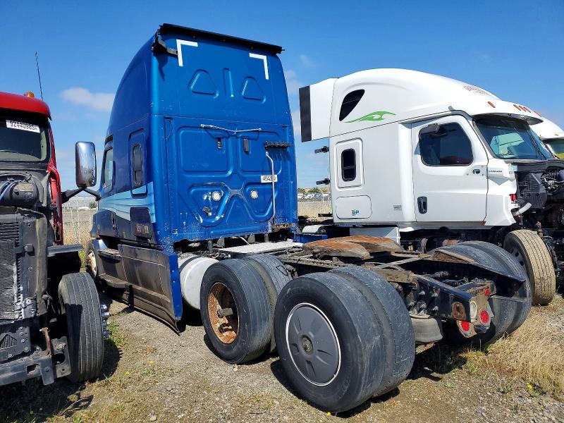 Auction sale of the 2020 Freightliner Cascadia, vin: 1FUJHHDR6LLKS7063, lot number: 48542996