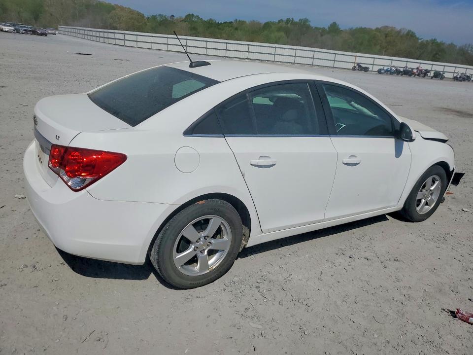 48050526 :رقم المزاد ، 1G1PC5SB9F7125055 vin ، 2015 Chevrolet Cruze مزاد بيع