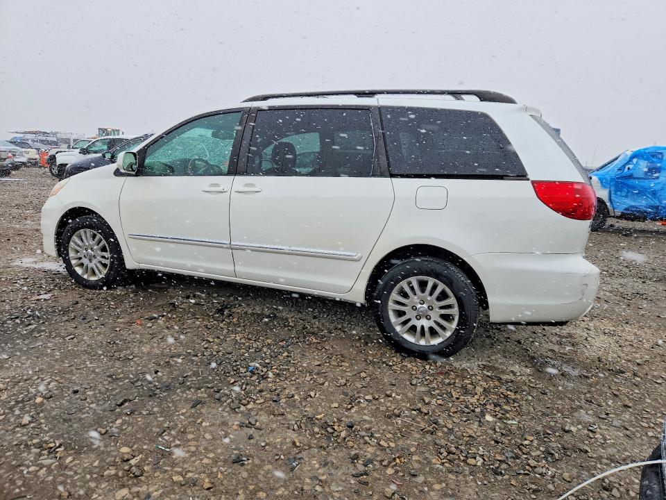 Продажа на аукционе авто 2007 Toyota Sienna, vin: 5TDBK22C57S001089, номер лота: 50354596