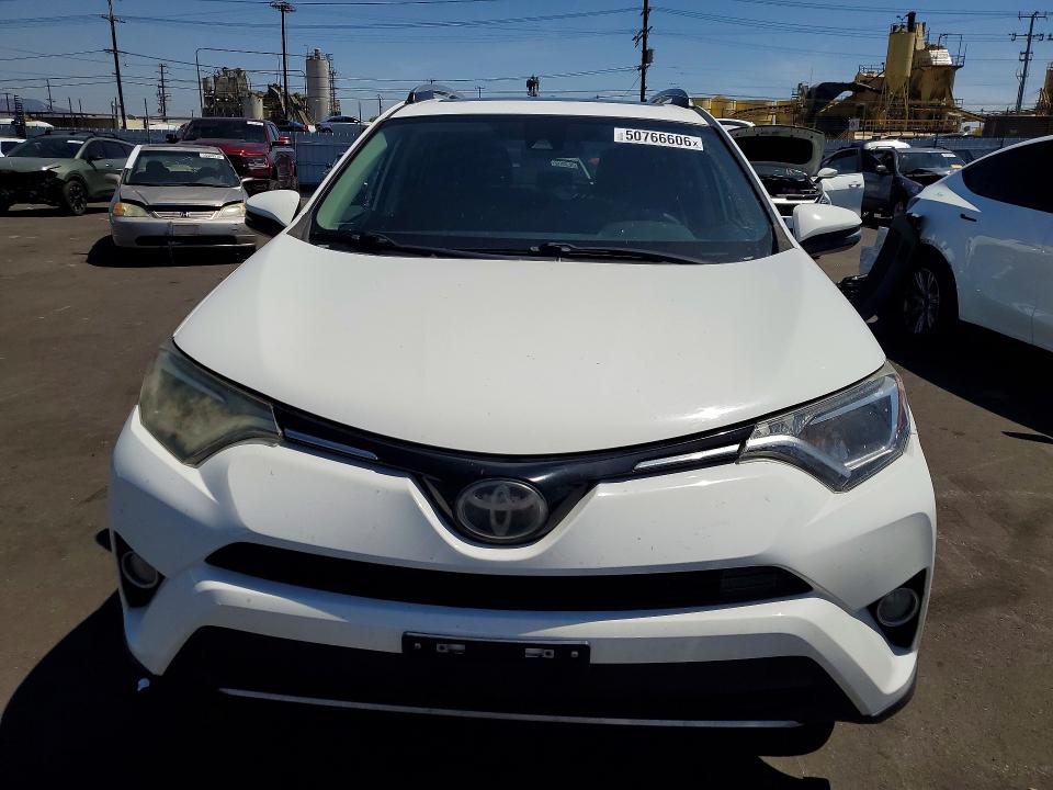 Продаж на аукціоні авто 2018 Toyota Rav4, vin: 2T3WFREV0JW476327, номер лоту: 50766606
