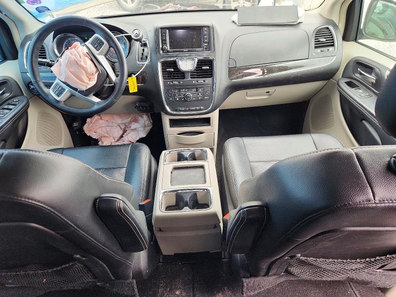 51696066 :رقم المزاد ، 2C4RC1BG8GR253341 vin ، 2016 Chrysler Town & Country مزاد بيع