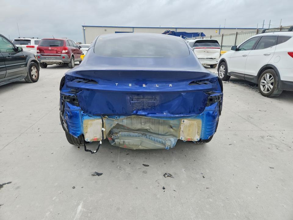 Продажа на аукционе авто 2024 Tesla Model 3, vin: 5YJ3E1EA4RF860715, номер лота: 47992466