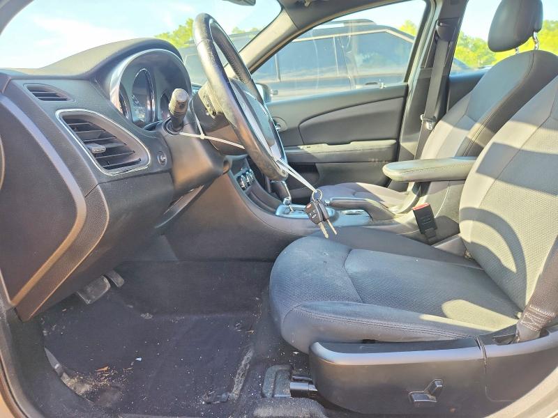 50398426 :رقم المزاد ، 1C3CCBBB1DN600019 vin ، 2013 Chrysler 200 مزاد بيع