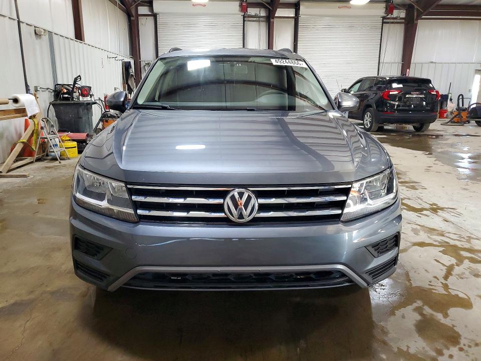Продаж на аукціоні авто 2018 Volkswagen Tiguan, vin: 3VV0B7AX9JM080624, номер лоту: 49244866