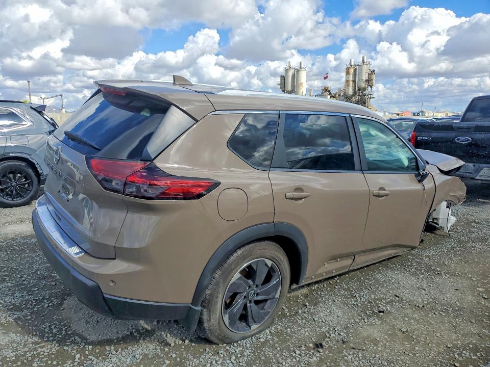 Продажа на аукционе авто 2025 Nissan Rogue, vin: 5N1BT3BA2SC673652, номер лота: 50001216