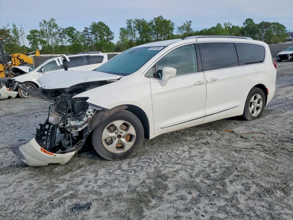 48397386 :رقم المزاد ، 2C4RC1EGXHR634959 vin ، 2017 Chrysler Pacifica 4x4 Ltd مزاد بيع