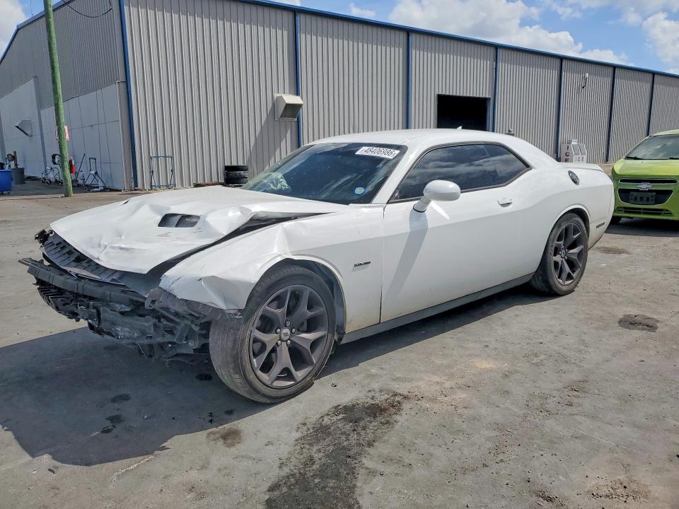 48406986 :رقم المزاد ، 2C3CDZBT1JH202456 vin ، 2018 Dodge Challenger مزاد بيع
