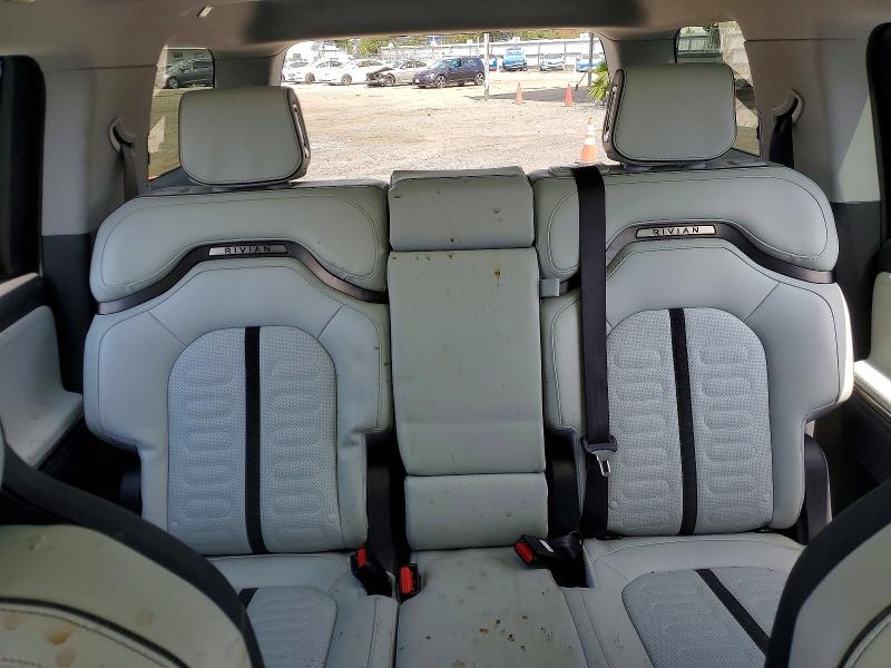 51126866 :رقم المزاد ، 7PDSGBBA8SN063514 vin ، 2025 Rivian R1s مزاد بيع