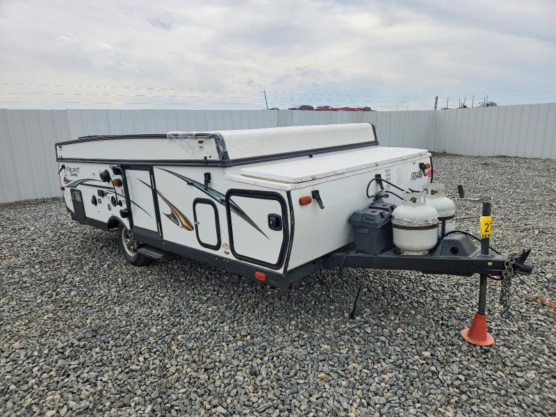49084486 :رقم المزاد ، 4X4CFS710FD173034 vin ، 2015 Foresriver Flagstaff Camping Trailer مزاد بيع