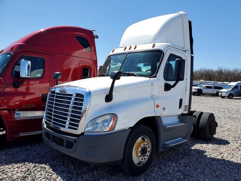 Продаж на аукціоні авто 2016 Freightliner Cascadia 125, vin: 1FUBGEDV9HLHL6948, номер лоту: 50617216