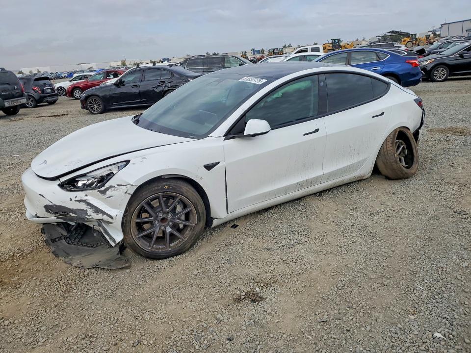 Продажа на аукционе авто 2021 Tesla Model 3, vin: 5YJ3E1EAXMF067685, номер лота: 51857776
