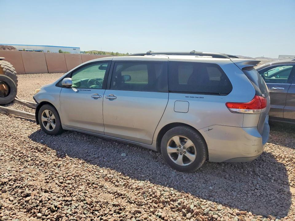 Продажа на аукционе авто 2011 Toyota Sienna, vin: 5TDKK3DC7BS112318, номер лота: 49172266