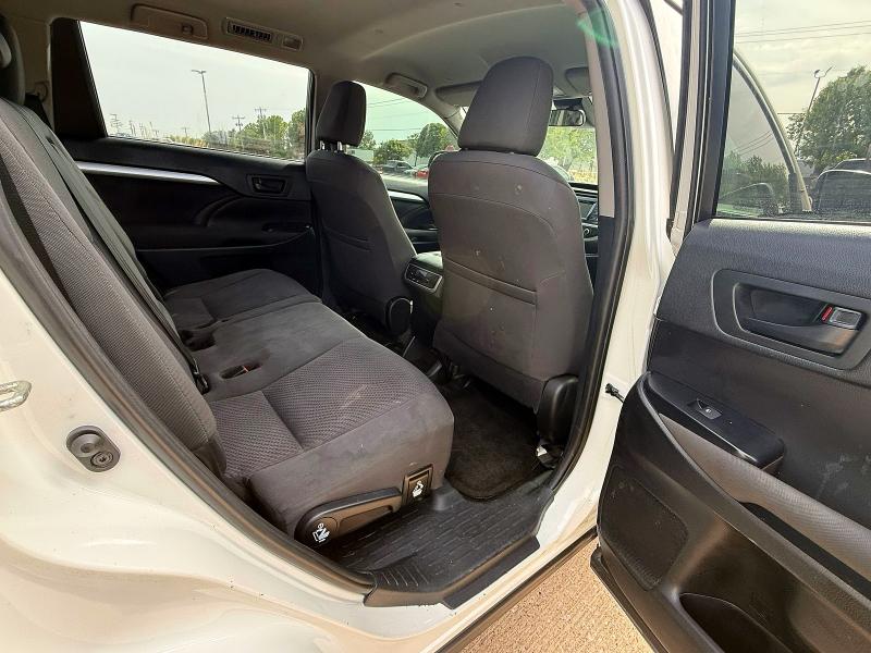 Продажа на аукционе авто 2019 Toyota Highlander, vin: 5TDZARFH9KS043130, номер лота: 52251726