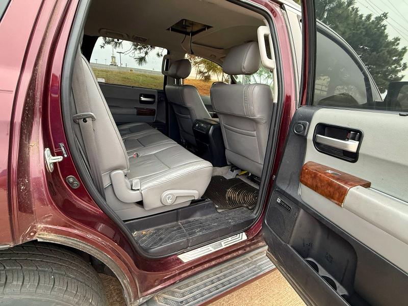 48902006 :رقم المزاد ، 5TDBY68A68S011143 vin ، 2008 Toyota Sequoia مزاد بيع
