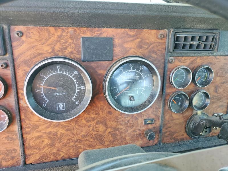 Продажа на аукционе авто 2000 Kenworth Construction, vin: 1XKDD09X2YJ831077, номер лота: 48779056