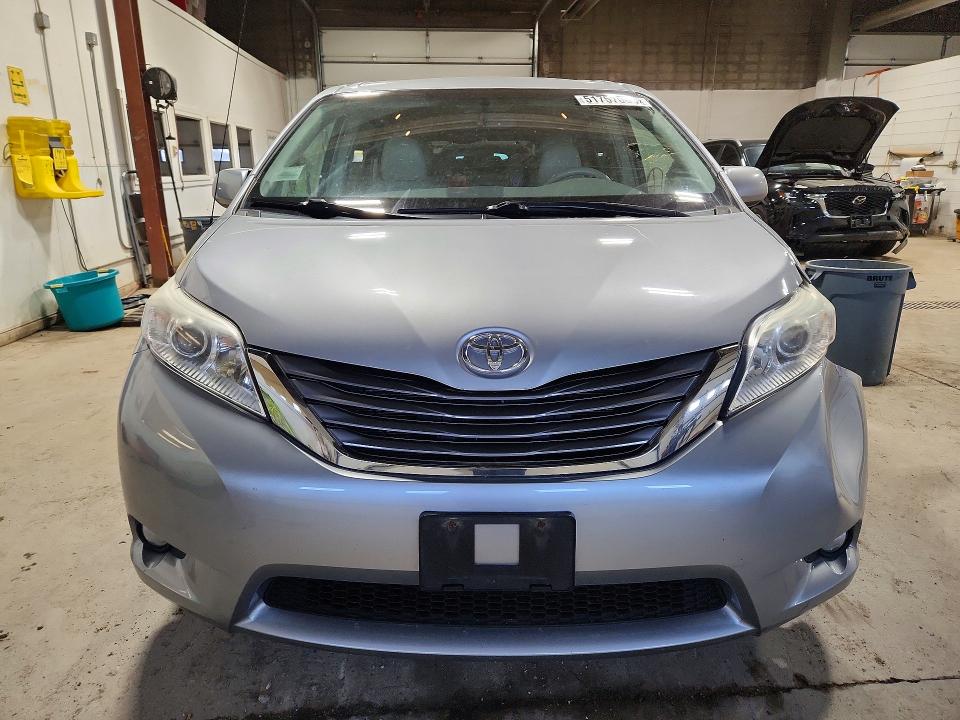Aukcja sprzedaży 2012 Toyota Sienna, vin: 5TDYK3DC0CS272889, numer aukcji: 51757086