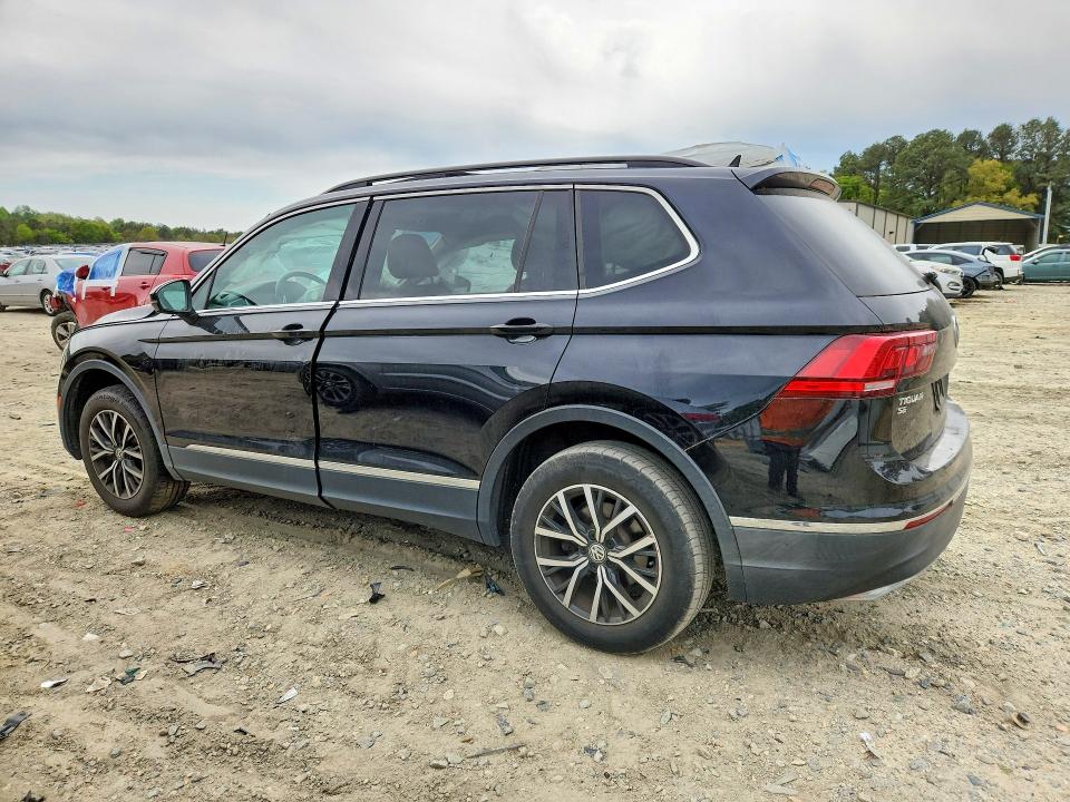 Продаж на аукціоні авто 2018 Volkswagen Tiguan, vin: 3VV2B7AX8JM198575, номер лоту: 50000206