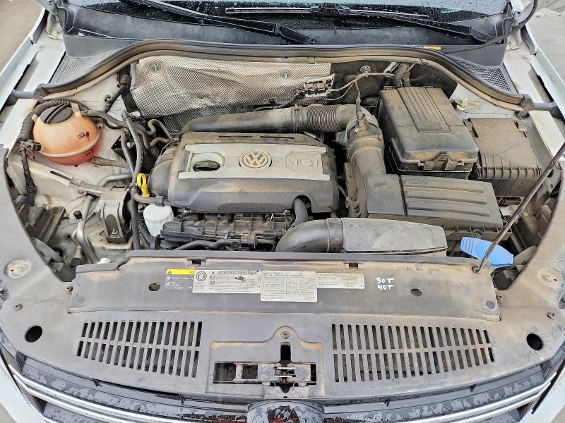 2015 Volkswagen Tiguan მანქანა იყიდება აუქციონზე, vin: WVGAV7AX8FW598611, აუქციონის ნომერი: 52057156