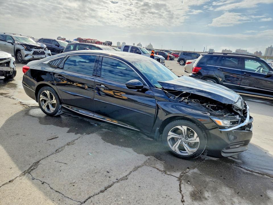 50105536 :رقم المزاد ، 1HGCV1F59KA136536 vin ، 2019 Honda Accord مزاد بيع