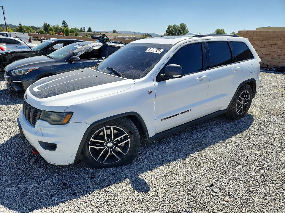 51018126 :رقم المزاد ، 1C4RJFLT7JC173821 vin ، 2018 Jeep Grand Cherokee مزاد بيع