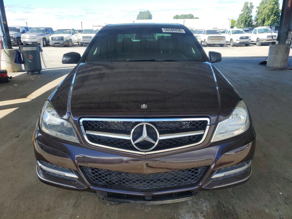 Продажа на аукционе авто 2012 Mercedes-benz C, vin: WDDGF4HB8CA684990, номер лота: 50586056