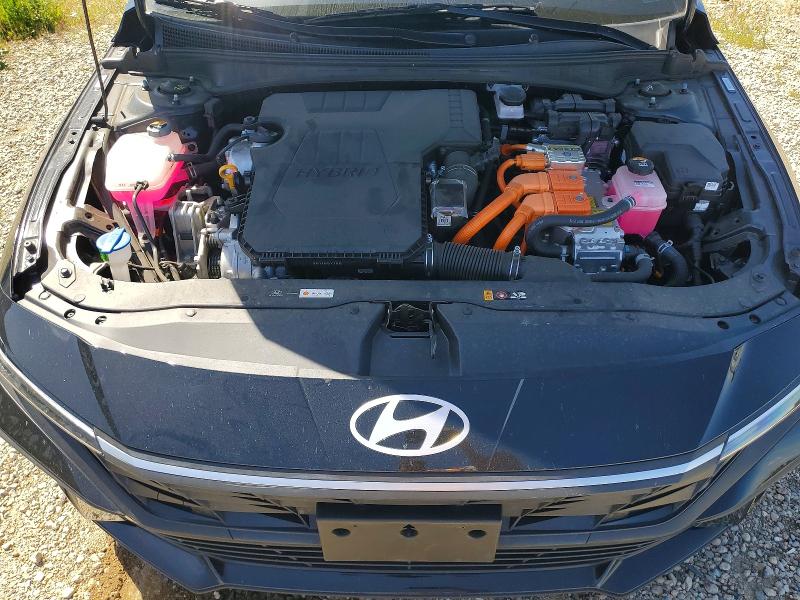 2025 Hyundai Elantra Hybrid მანქანა იყიდება აუქციონზე, vin: KMHLM4DJ1SU150976, აუქციონის ნომერი: 51684316