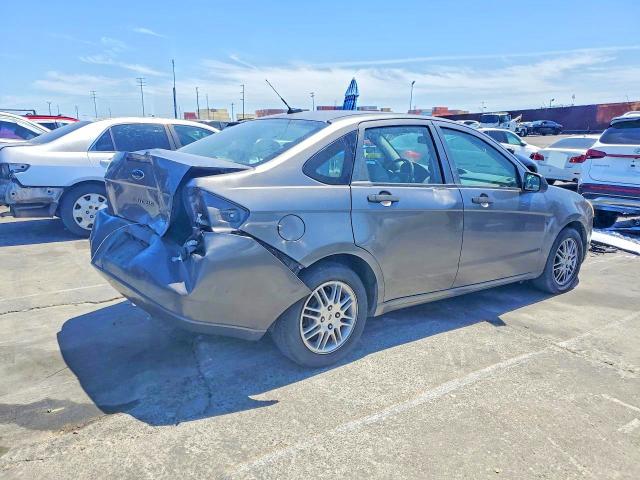 50750916 :رقم المزاد ، 1FAHP3FNXAW243001 vin ، 2010 Ford Focus مزاد بيع