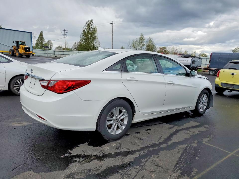 Продажа на аукционе авто 2011 Hyundai Sonata, vin: 5NPEB4AC0BH252983, номер лота: 49950586