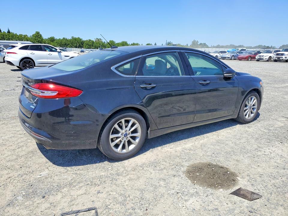 2017 Ford Fusion მანქანა იყიდება აუქციონზე, vin: 3FA6P0HDXHR114649, აუქციონის ნომერი: 51615566