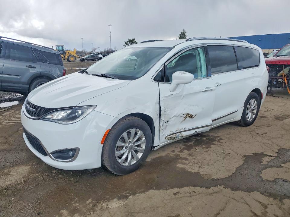 48435566 :رقم المزاد ، 2C4RC1BG9JR193710 vin ، 2018 Chrysler Pacifica مزاد بيع