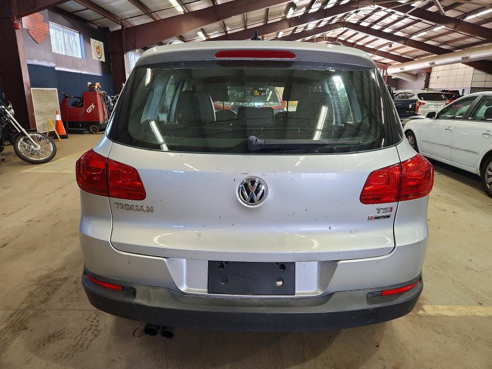 Aukcja sprzedaży 2017 Volkswagen Tiguan, vin: WVGBV7AX8HW512351, numer aukcji: 51293206
