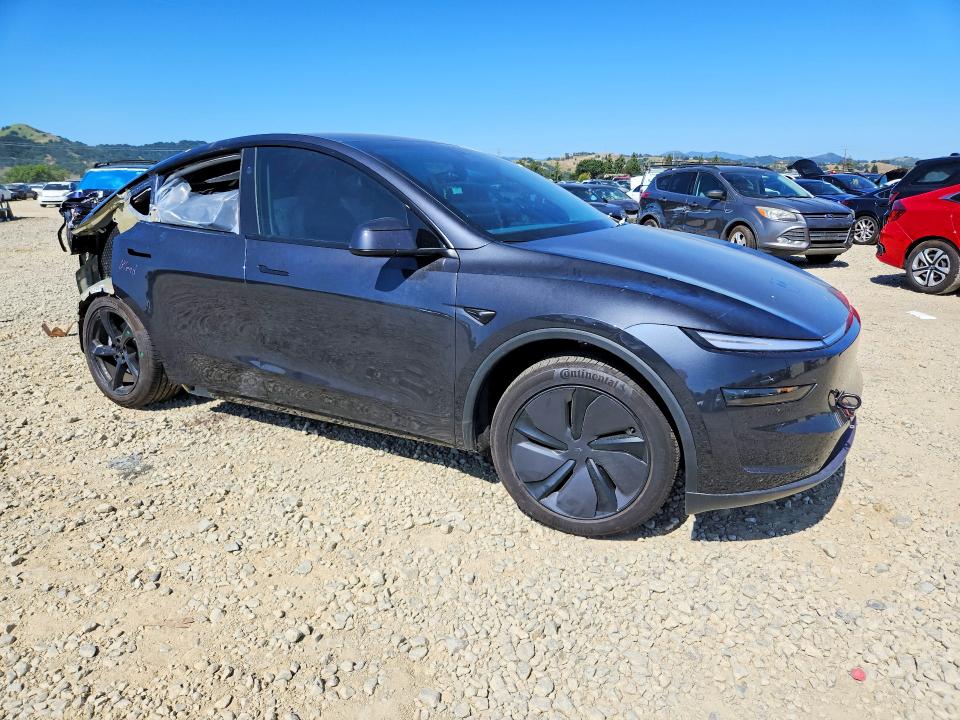 2026 Tesla Model Y მანქანა იყიდება აუქციონზე, vin: 7SAYGDED2TF414021, აუქციონის ნომერი: 50894756