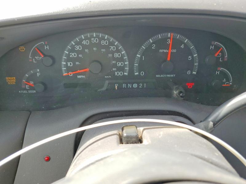 48718206 :رقم المزاد ، 1FMRU1568YLB17992 vin ، 2000 Ford Expedition مزاد بيع