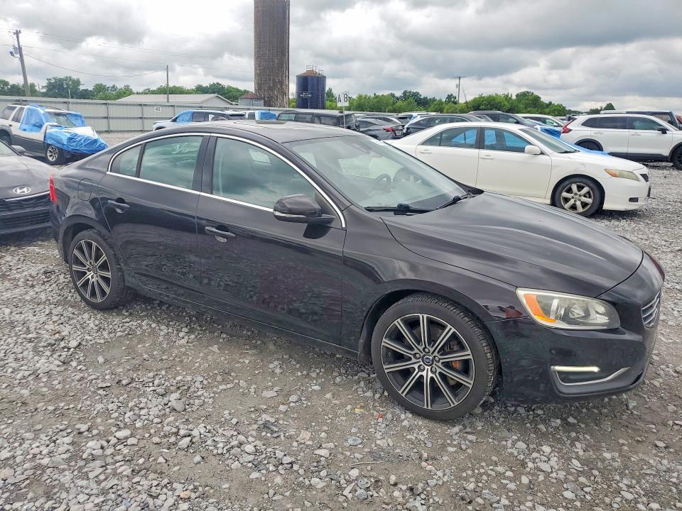2014 Volvo S60 მანქანა იყიდება აუქციონზე, vin: YV1612FH0E1282135, აუქციონის ნომერი: 51944386