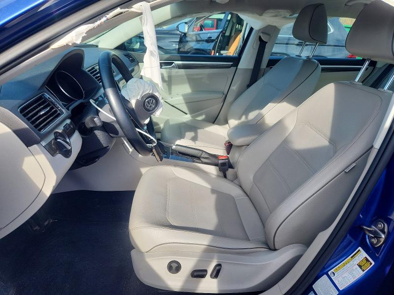 2017 Volkswagen Passat მანქანა იყიდება აუქციონზე, vin: 1VWBT7A32HC055087, აუქციონის ნომერი: 49225406