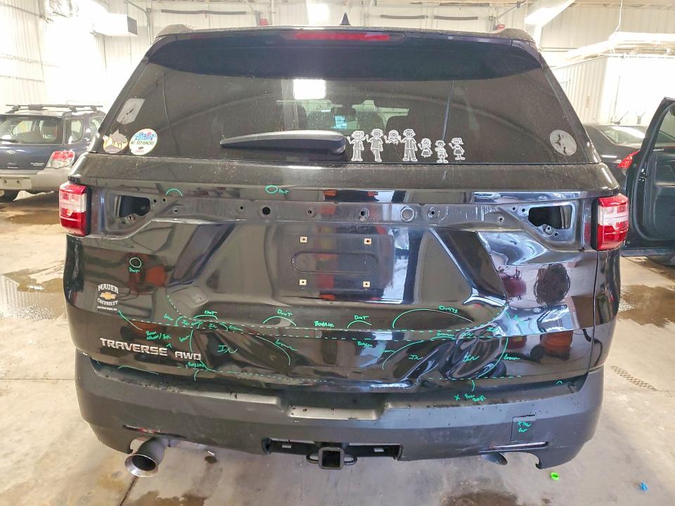 Auction sale of the 2019 Chevrolet Traverse, vin: 1GNEVFKW8KJ155203, lot number: 48687706