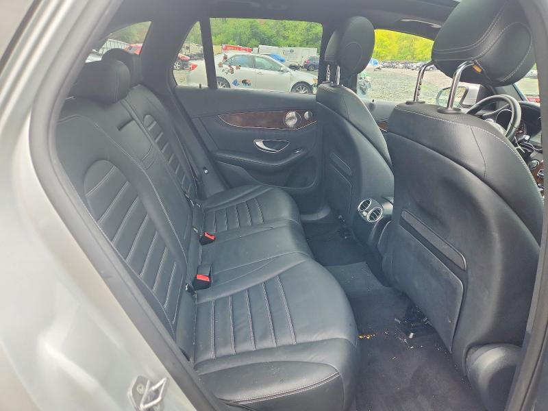 51864526 :رقم المزاد ، WDC0G4KB4HF199400 vin ، 2017 Mercedes-benz Glc مزاد بيع