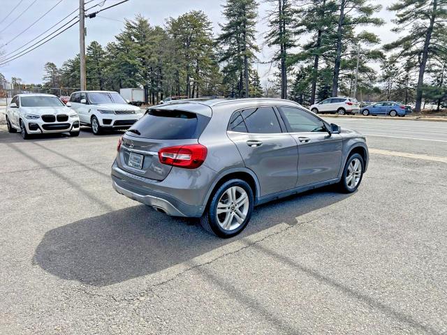 52001026 :رقم المزاد ، WDCTG4EB0JJ442812 vin ، 2018 Mercedes-benz Gla مزاد بيع