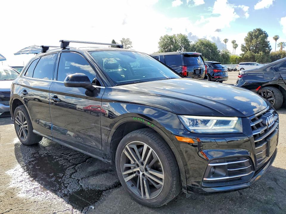 49450416 :رقم المزاد ، WA1E2AFY1L2070077 vin ، 2020 Audi Q5 E مزاد بيع