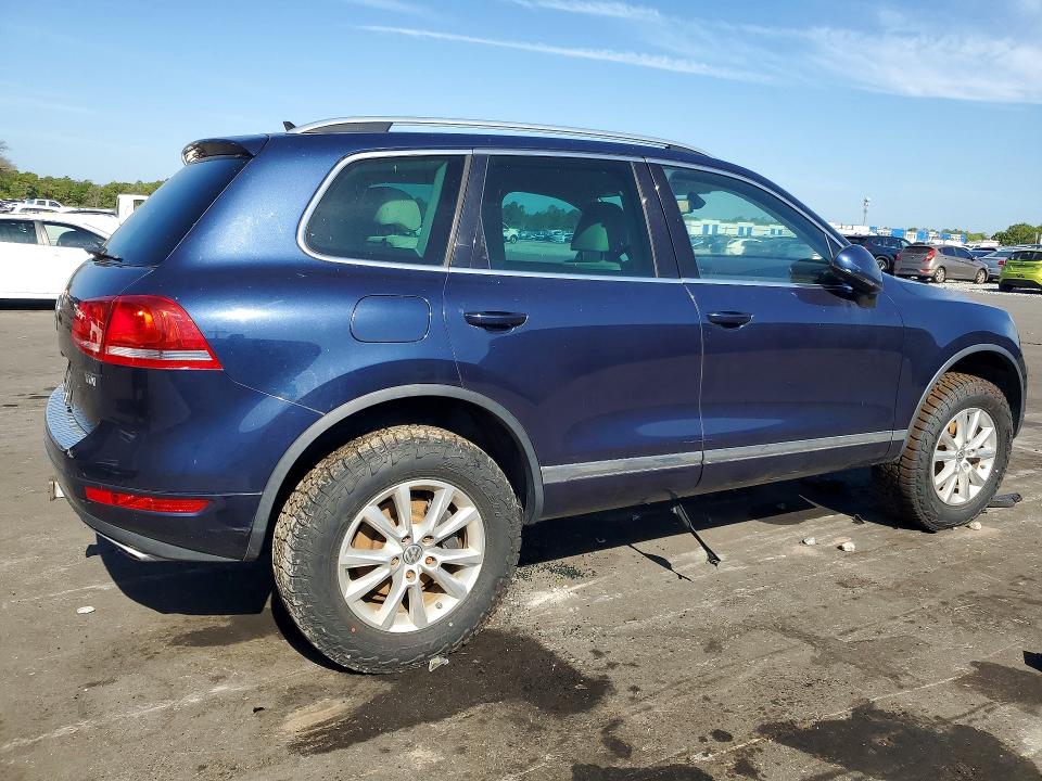 2013 Volkswagen Touareg მანქანა იყიდება აუქციონზე, vin: WVGEP9BP2DD004450, აუქციონის ნომერი: 50152496