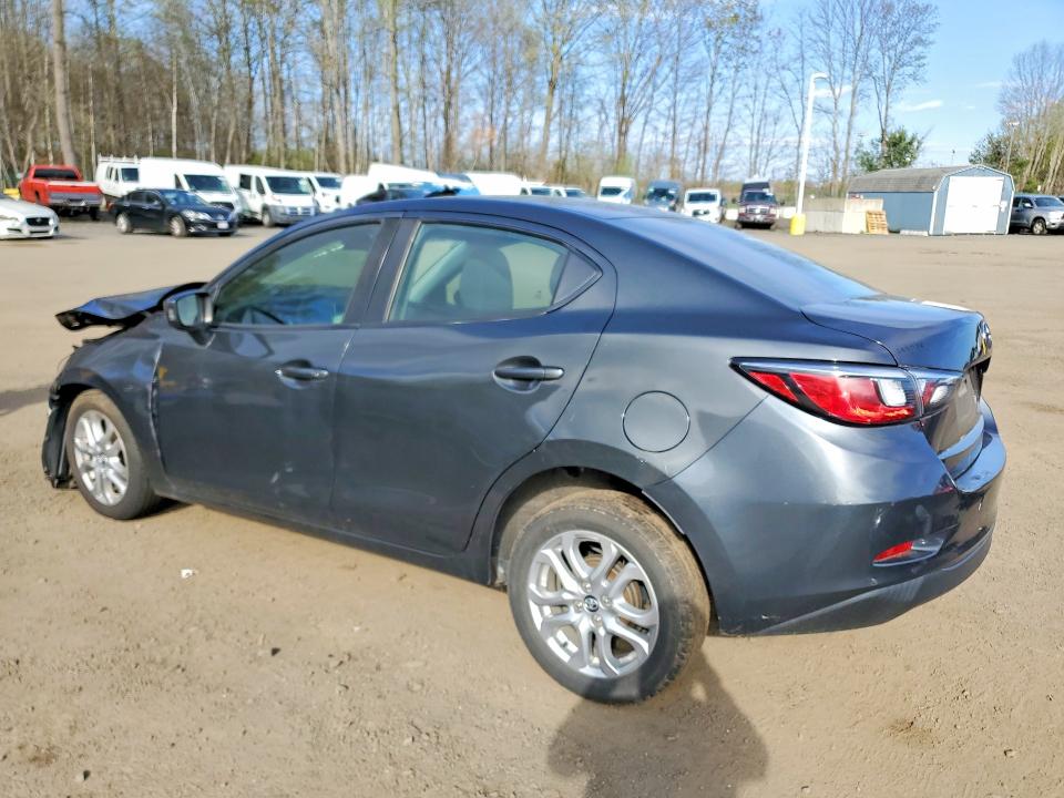 50248016 :رقم المزاد ، 3MYDLBYV2JY319624 vin ، 2018 Toyota Yaris Ia مزاد بيع