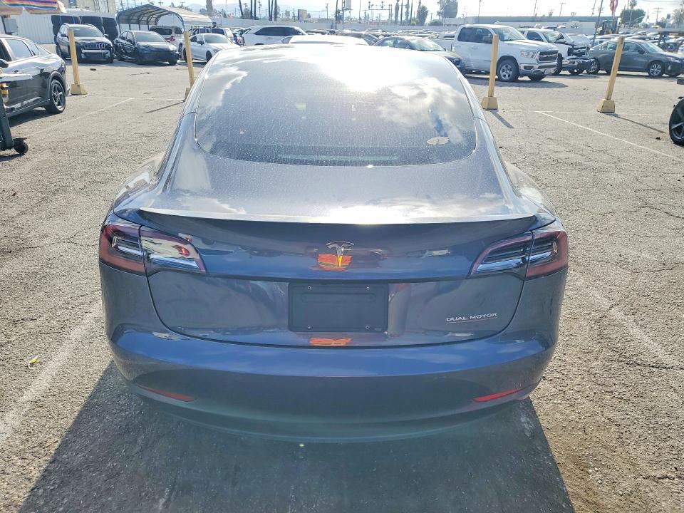 50505416 :رقم المزاد ، 5YJ3E1EB3KF413470 vin ، 2019 Tesla Model 3 مزاد بيع