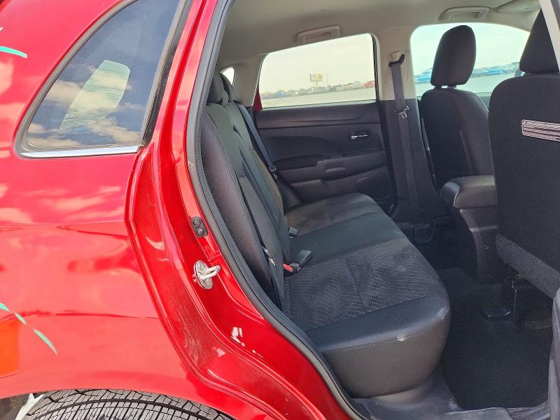 Продажа на аукционе авто 2015 Mitsubishi Outlander Sport, vin: 4A4AP4AW7FE044950, номер лота: 51312016
