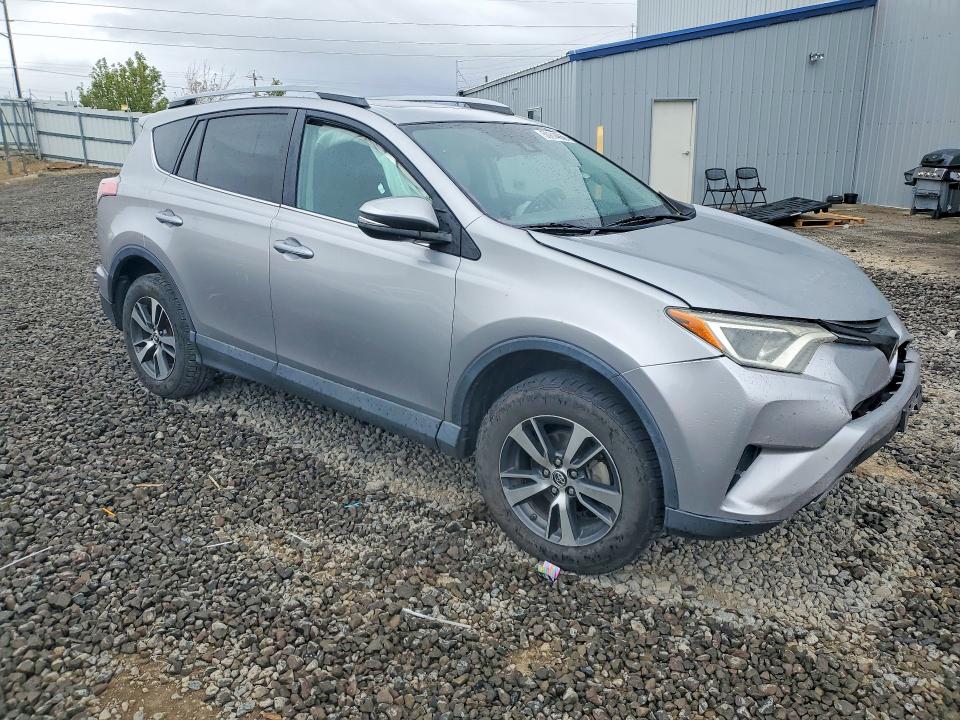 2017 Toyota Rav4 მანქანა იყიდება აუქციონზე, vin: 2T3RFREV9HW620870, აუქციონის ნომერი: 50814666