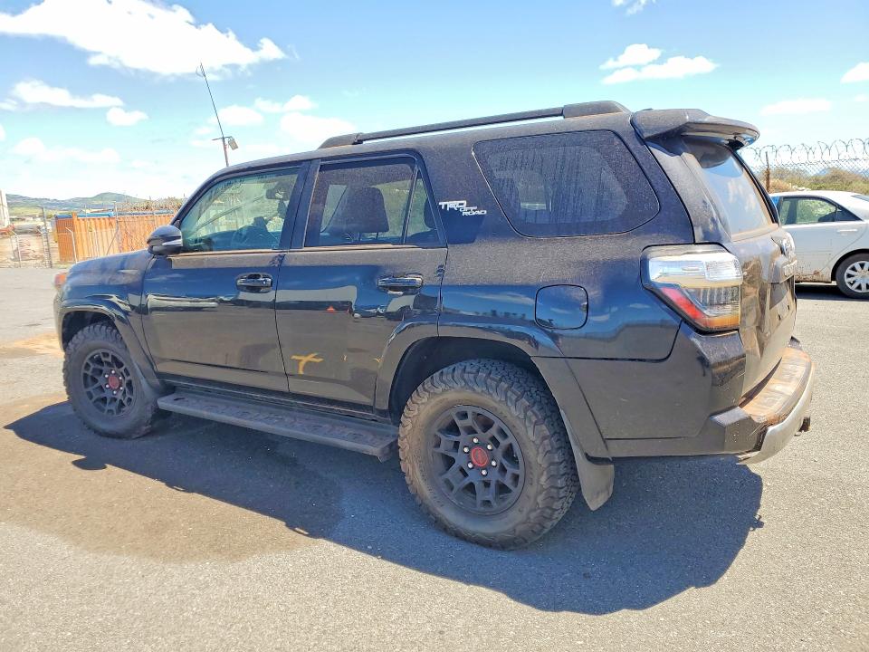 2021 Toyota 4runner მანქანა იყიდება აუქციონზე, vin: JTERU5JR8M5906665, აუქციონის ნომერი: 48175396